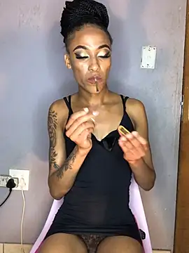 Snapshot of Kylie_Hairy_Bbc chatting on July 2026 08:46:01 PM Kylie Hairy Bbc online show from July 2026 08:46:01 PM