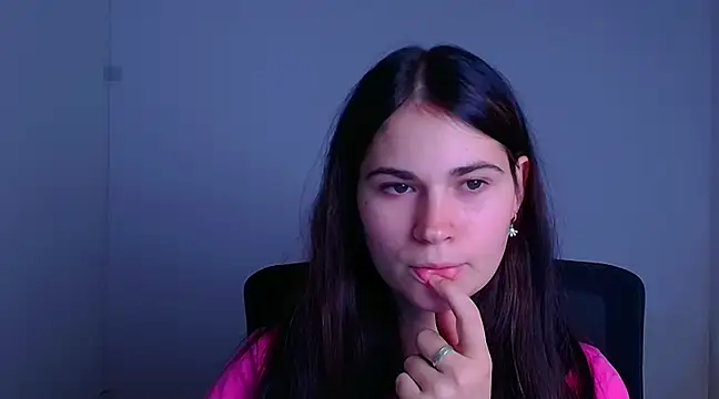 Loon Amore online show from December 2024 10:41:01 PM