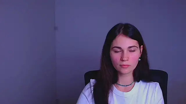 Loon Amore online show from December 2024 07:37:02 PM