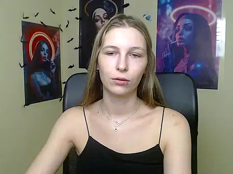 StrangerGi online show from May 2026 06:21:02 AM