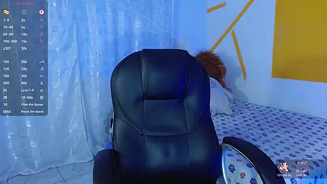 Snapshot of Matthew_Boy_ chatting on January 2025 07:04:01 AM Matthew Boy online show from January 2025 07:04:01 AM