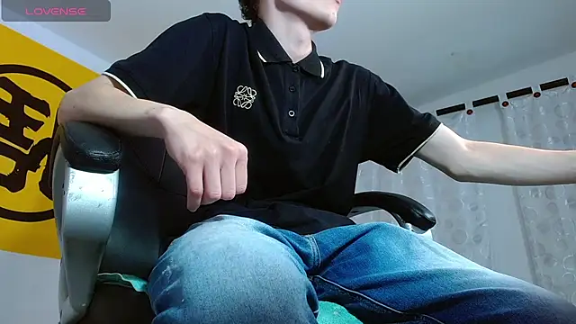 Snapshot of Matthew_Boy_ chatting on February 2025 04:28:02 AM Matthew Boy online show from February 2025 04:28:02 AM