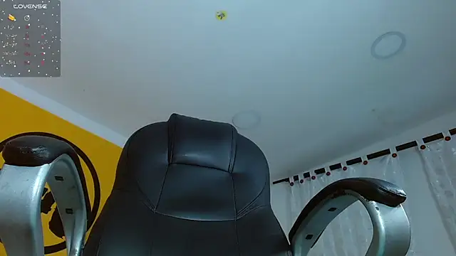 Snapshot of Matthew_Boy_ chatting on February 2025 05:45:02 AM Matthew Boy online show from February 2025 05:45:02 AM