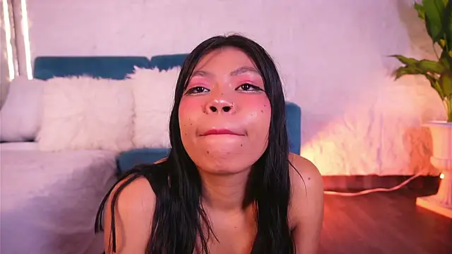 CailynBrowm online show from April 2026 01:32:01 AM