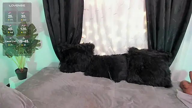 miss meegan online show from December 2024 01:44:01 PM