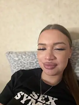 bunnyrich online show from May 2026 09:31:02 PM