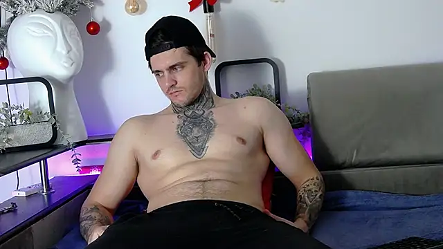 Snapshot of CarterCole chatting on January 2025 03:55:02 PM CarterCole online show from January 2025 03:55:02 PM