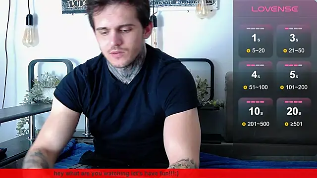 Snapshot of CarterCole chatting on March 2025 01:43:02 PM CarterCole online show from March 2025 01:43:02 PM