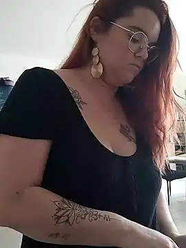 Snapshot of XXJulieXXhot chatting on February 2025 09:00:02 AM XXJulieXXhot online show from February 2025 09:00:02 AM