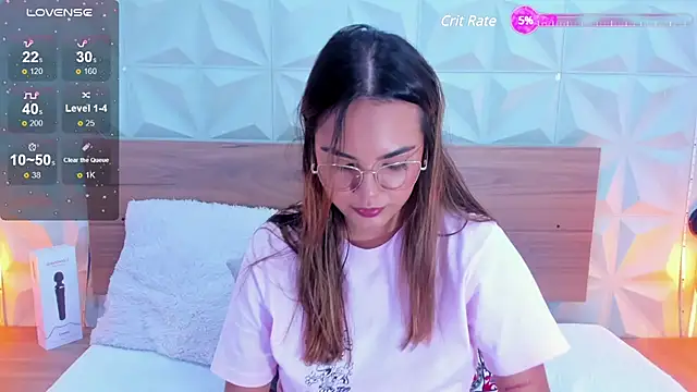 Stacey white  online show from March 2025 08:32:02 PM