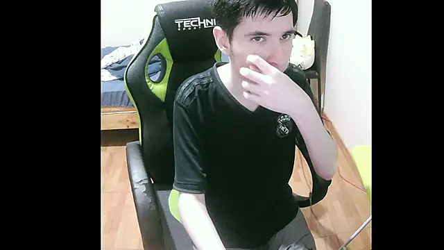 Snapshot of Twink_martinboy chatting on December 2024 01:08:01 AM Twink martinboy online show from December 2024 01:08:01 AM