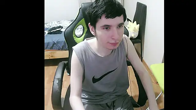 Snapshot of Twink_martinboy chatting on January 2025 01:34:02 AM Twink martinboy online show from January 2025 01:34:02 AM