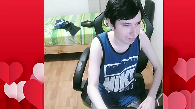 Snapshot of Twink_martinboy chatting on March 2025 01:04:01 AM Twink martinboy online show from March 2025 01:04:01 AM