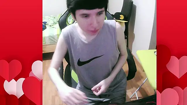 Snapshot of Twink_martinboy chatting on March 2025 06:14:02 AM Twink martinboy online show from March 2025 06:14:02 AM