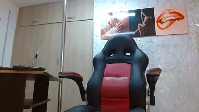 PaulinaRubio  online show from February 2026 07:26:02 PM