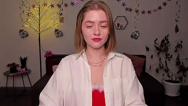 Snapshot of AidaPerry chatting on December 2024 06:38:01 PM AidaPerry online show from December 2024 06:38:01 PM