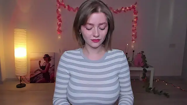 Snapshot of AidaPerry chatting on January 2025 02:19:01 PM AidaPerry online show from January 2025 02:19:01 PM