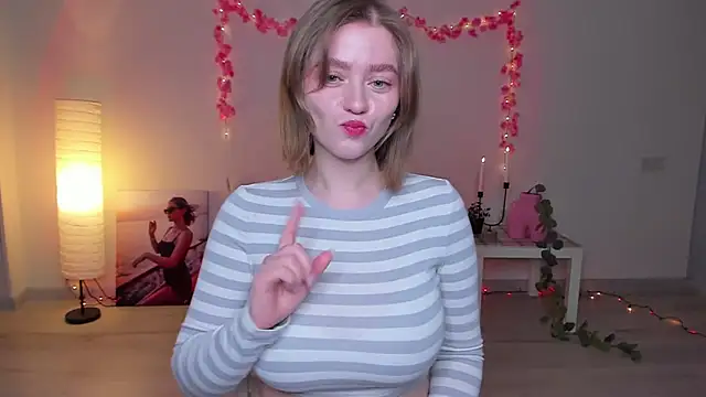 Snapshot of AidaPerry chatting on January 2025 06:48:01 PM AidaPerry online show from January 2025 06:48:01 PM