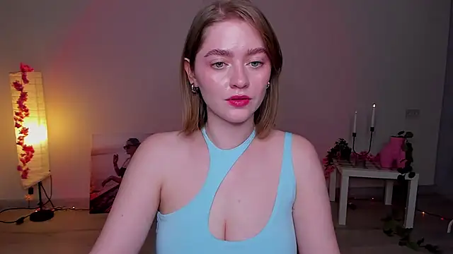 Snapshot of AidaPerry chatting on February 2025 05:48:01 PM AidaPerry online show from February 2025 05:48:01 PM