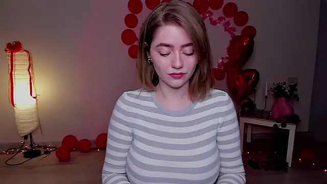 Snapshot of AidaPerry chatting on March 2025 05:36:02 PM AidaPerry online show from March 2025 05:36:02 PM