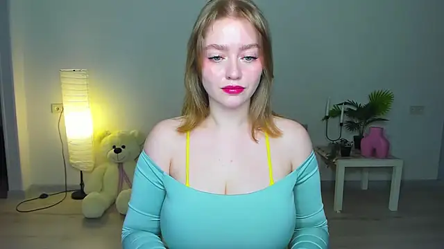 Snapshot of AidaPerry chatting on September 2025 05:57:01 PM AidaPerry online show from September 2025 05:57:01 PM