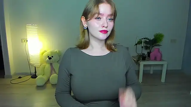 Snapshot of AidaPerry chatting on September 2025 07:17:01 PM AidaPerry online show from September 2025 07:17:01 PM