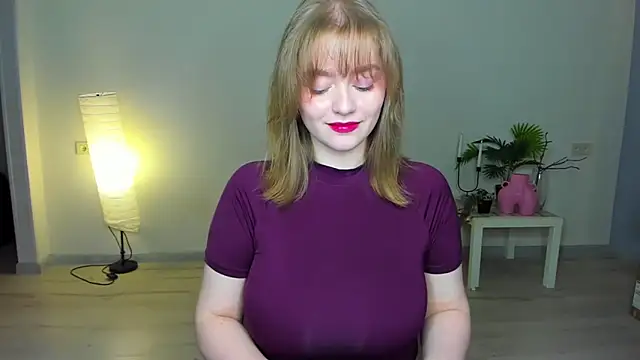 Snapshot of AidaPerry chatting on October 2025 03:46:02 PM AidaPerry online show from October 2025 03:46:02 PM