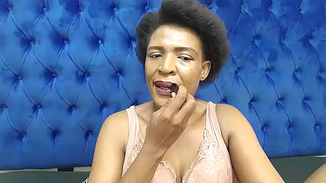 Snapshot of SpicyQueenxxxx chatting on May 2026 05:49:01 AM SpicyQueenxxxx online show from May 2026 05:49:01 AM