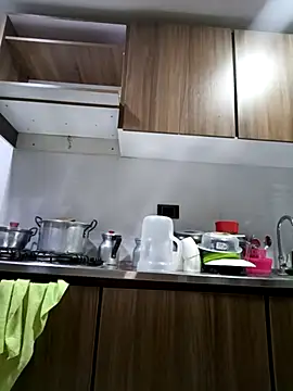 coral smitth online show from November 2025 06:20:01 PM