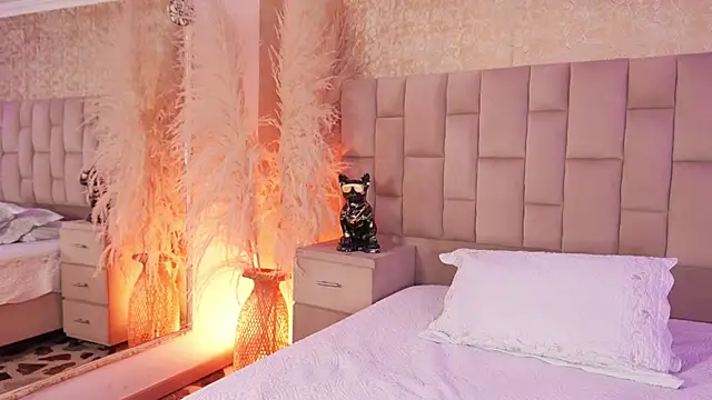 EmmaTorres  online show from December 2025 09:52:02 PM