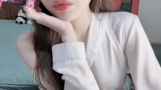 TrinhH Nabbi online show from March 2026 01:03:02 PM