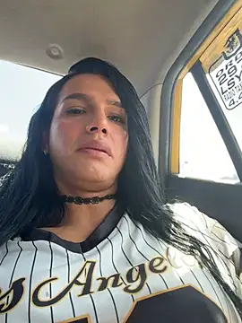 Veruzca love online show from March 2026 03:26:01 PM