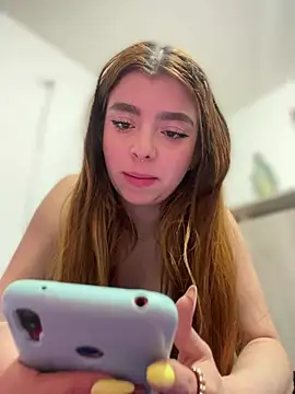 Snapshot of Cloew_Marz chatting on July 2026 12:23:02 AM Cloew Marz online show from July 2026 12:23:02 AM