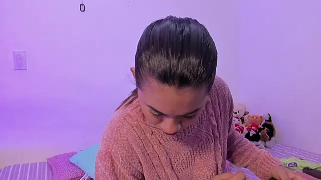 crystalvazquez online show from October 2025 12:28:01 PM