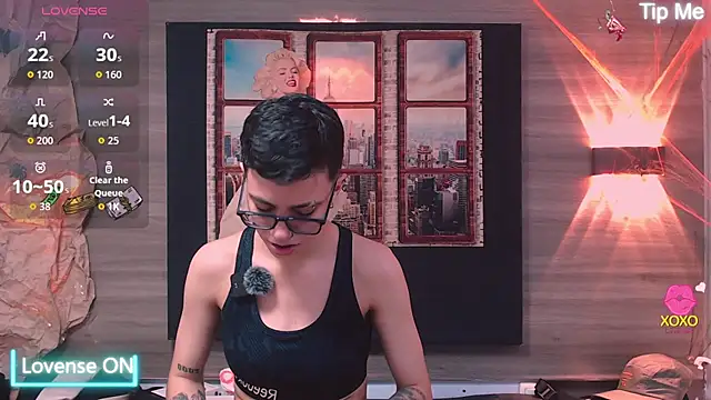 Cutie Shy  online show from October 2025 07:03:02 PM