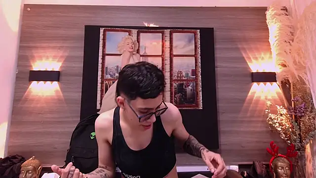 Cutie Shy  online show from November 2025 05:20:01 PM