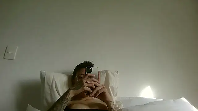 Cutie Shy  online show from July 2026 01:28:01 PM