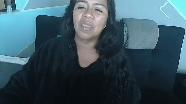 Snapshot of saggil23 chatting on July 2026 10:10:01 AM saggil23 online show from July 2026 10:10:01 AM