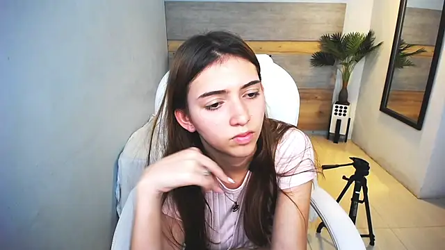 Snapshot of liseth_fox chatting on December 2024 11:08:02 PM liseth fox online show from December 2024 11:08:02 PM