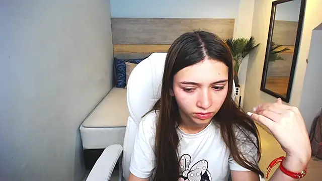 Snapshot of liseth_fox chatting on December 2024 11:00:01 PM liseth fox online show from December 2024 11:00:01 PM