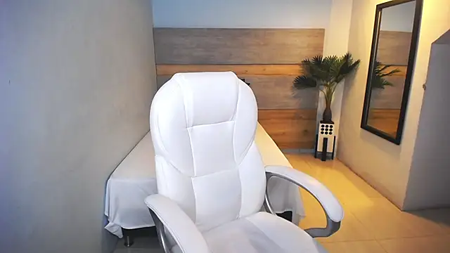 Snapshot of liseth_fox chatting on December 2024 06:34:01 PM liseth fox online show from December 2024 06:34:01 PM