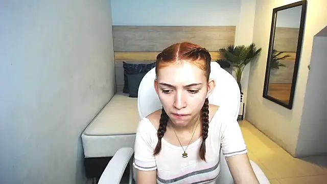 Snapshot of liseth_fox chatting on December 2024 06:17:02 PM liseth fox online show from December 2024 06:17:02 PM