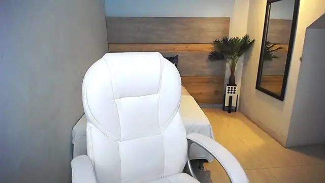 Snapshot of liseth_fox chatting on December 2024 03:15:01 PM liseth fox online show from December 2024 03:15:01 PM