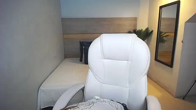 Snapshot of liseth_fox chatting on January 2025 10:34:01 PM liseth fox online show from January 2025 10:34:01 PM