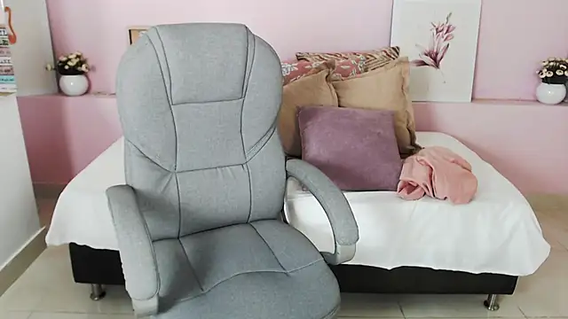 Snapshot of liseth_fox chatting on January 2025 07:18:01 PM liseth fox online show from January 2025 07:18:01 PM