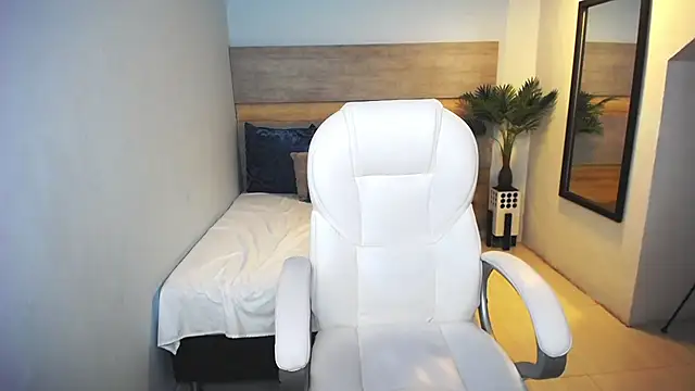 Snapshot of liseth_fox chatting on January 2025 01:58:02 AM liseth fox online show from January 2025 01:58:02 AM