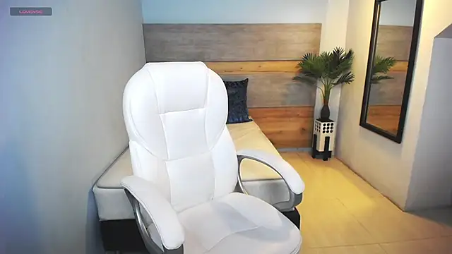 Snapshot of liseth_fox chatting on February 2025 07:22:02 PM liseth fox online show from February 2025 07:22:02 PM