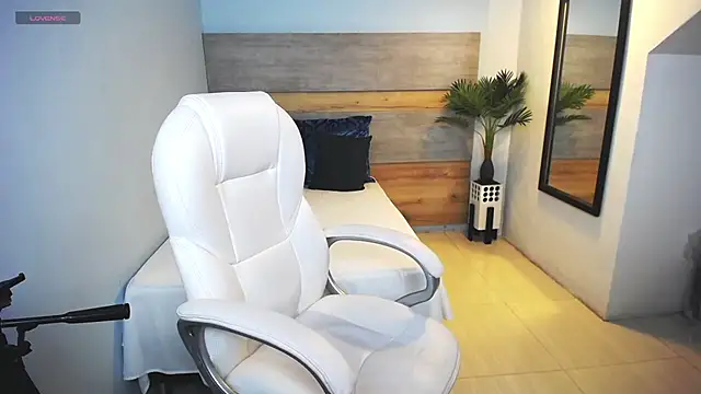 Snapshot of liseth_fox chatting on February 2025 01:26:02 AM liseth fox online show from February 2025 01:26:02 AM