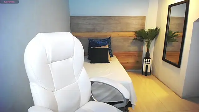 Snapshot of liseth_fox chatting on February 2025 10:41:01 PM liseth fox online show from February 2025 10:41:01 PM