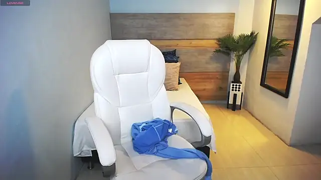 Snapshot of liseth_fox chatting on February 2025 06:22:02 PM liseth fox online show from February 2025 06:22:02 PM